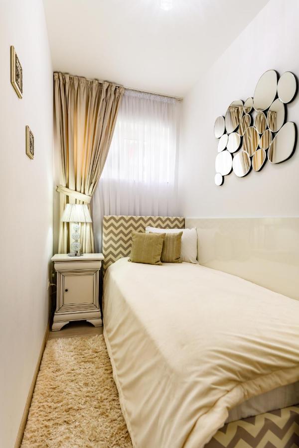 Luxury Apartment Avantgarden 3 Braşov Exterior foto